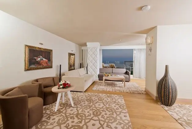 King Suite