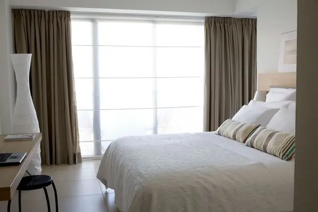 https://i.travelapi.com/lodging/1000000/60000/53400/53329/1617ce51.jpg