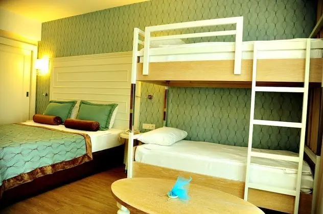 Family Room, Bunk Bed