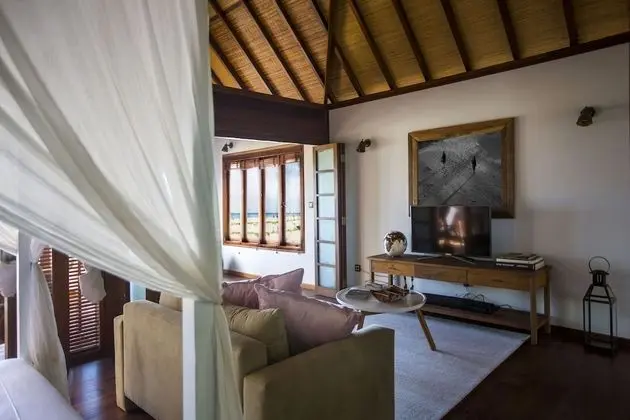 Luxury Villa (Beach)