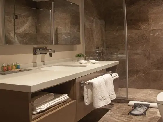 Studio, Şehir Manzaralı