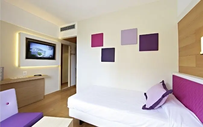 Büyük Yataklı Tek Kişilik Oda, Balkon