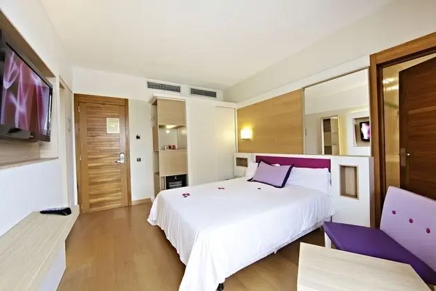 Büyük Yataklı Tek Kişilik Oda, Balkon