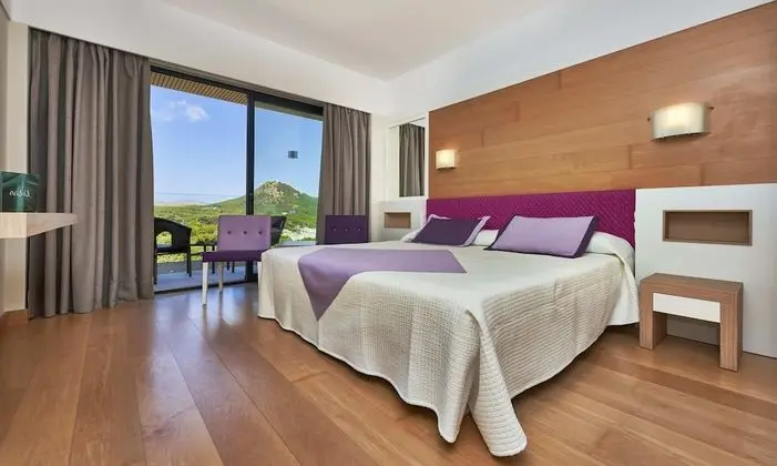 Tek Büyük Yataklı Oda, Balkon, Deniz Manzaralı