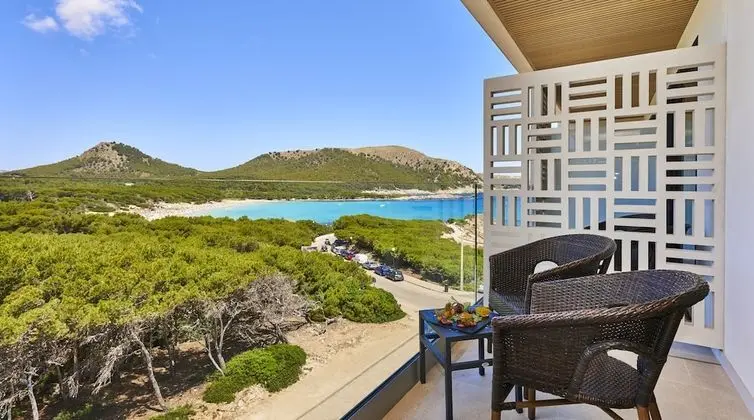 Tek Büyük Yataklı Oda, Balkon, Deniz Manzaralı