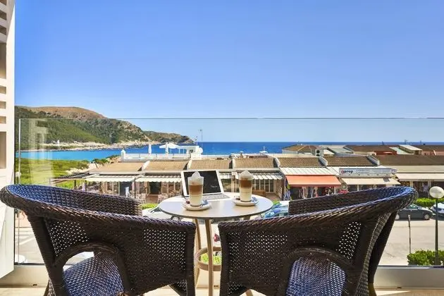 Tek Büyük Yataklı Oda, Balkon, Deniz Manzaralı