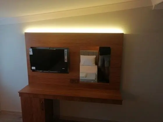 Deluxe Oda-Balkonlu, Simge Yapı Manzaralı, Balkonlu