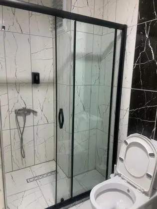 Standart Oda, Simge Yapı Manzaralı