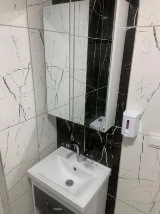 Standart Oda, Simge Yapı Manzaralı