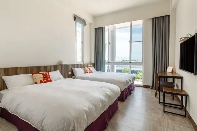 Dört Kişilik Oda, Bahçe Manzaralı
