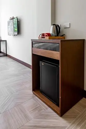 Dört Kişilik Oda, Bahçe Manzaralı