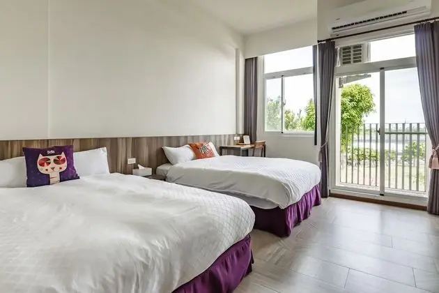 Dört Kişilik Oda, Balkon, Bahçe Manzaralı