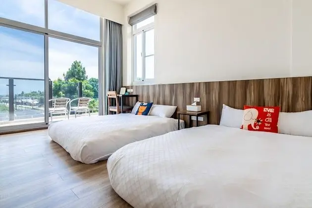 Dört Kişilik Oda, Balkon, Bahçe Manzaralı
