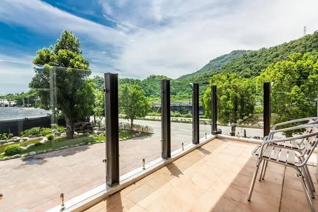Tek Büyük Yataklı Oda, Balkon, Bahçe Manzaralı