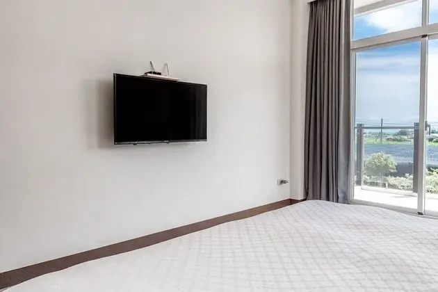 Tek Büyük Yataklı Oda, Balkon, Bahçe Manzaralı