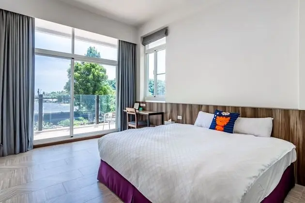 Tek Büyük Yataklı Oda, Balkon, Bahçe Manzaralı
