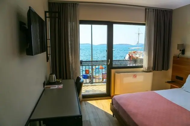 Standart Oda, Deniz Manzaralı, Balkonlu