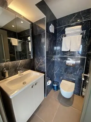 Standart Oda, Deniz Manzaralı, Balkonlu