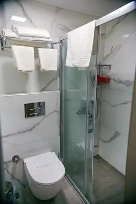 Standart Oda, Kara Manzaralı