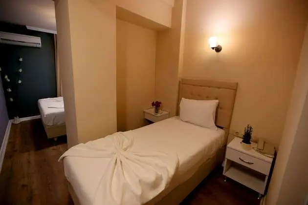 Standard Üç Kişilik Oda