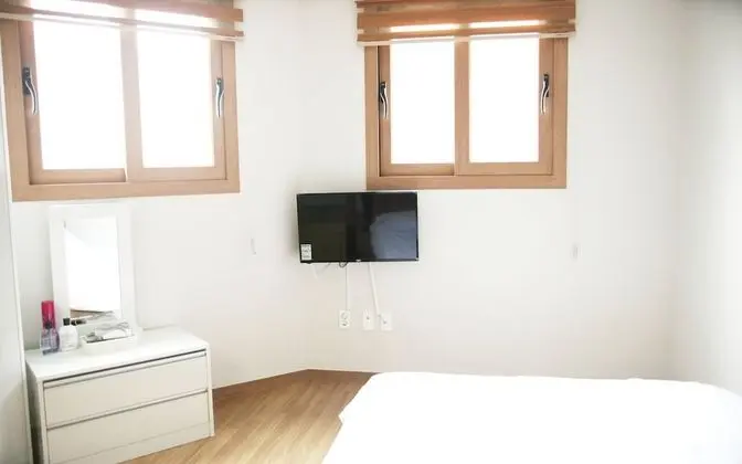 Oda (Sleeping room - parking available (15)