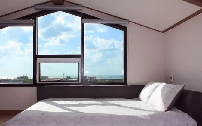 Oda (2nd Floor Room (Ocean View Duplex))
