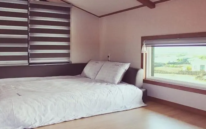 Oda (2nd Floor Room (Ocean View Duplex))