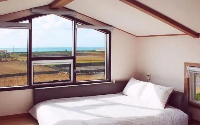Oda (2nd Floor Room (Ocean View Duplex))