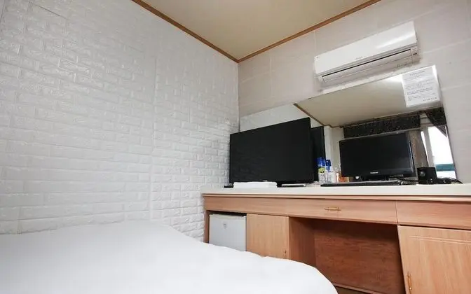Oda (Standard room)