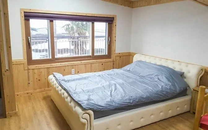 Oda (Room 201)