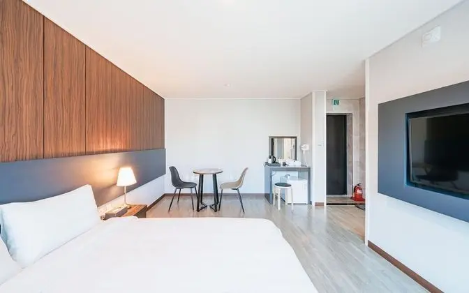Oda (Deluxe Double Room (Netflix automatic)