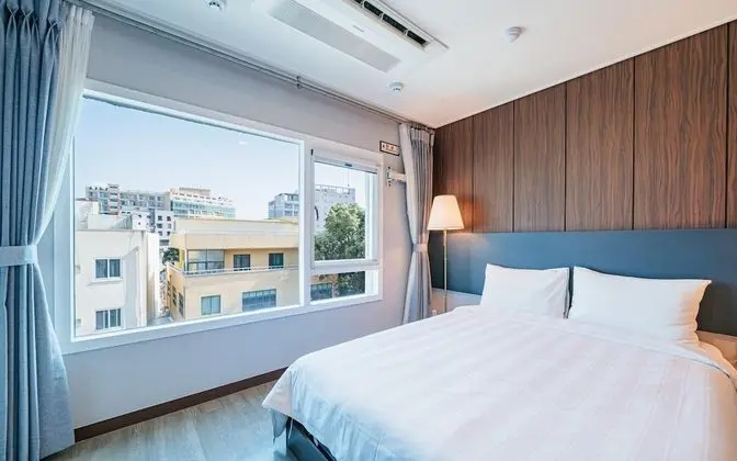 Oda (Deluxe Double Room (Netflix automatic)