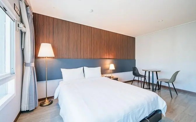 Oda (Deluxe Double Room (Netflix automatic)