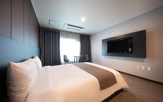 Oda (Deluxe Double Room (Netflix automatic)