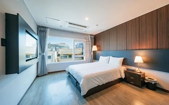 Oda (Deluxe Double Room (Netflix automatic)