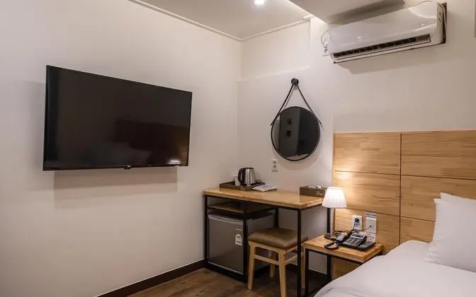 Oda (Standard Room (rooftop Netflix YouTub)