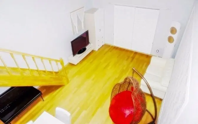 Oda (73m Duplex Type (Modern Blue Room))