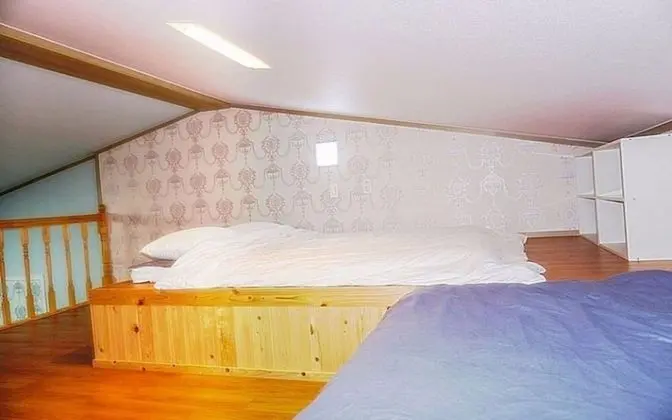 Oda (73m Duplex Type (Modern Blue Room))