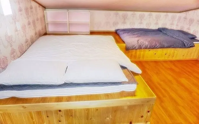 Oda (73m Duplex Type (Modern Blue Room))