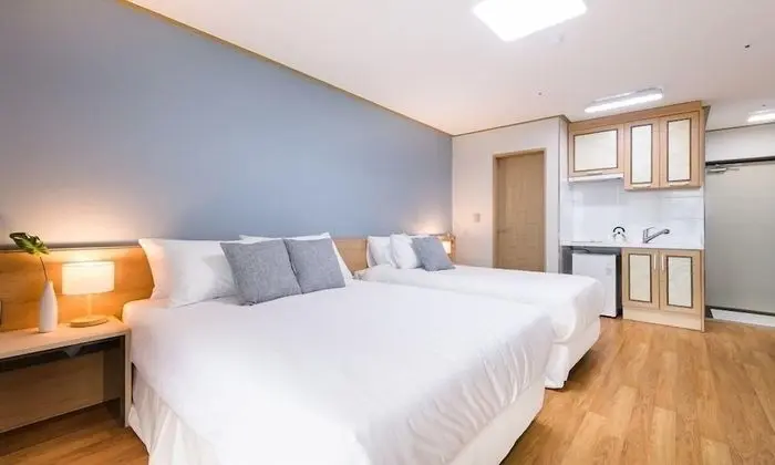 17PY Ocean View (3rd floor)