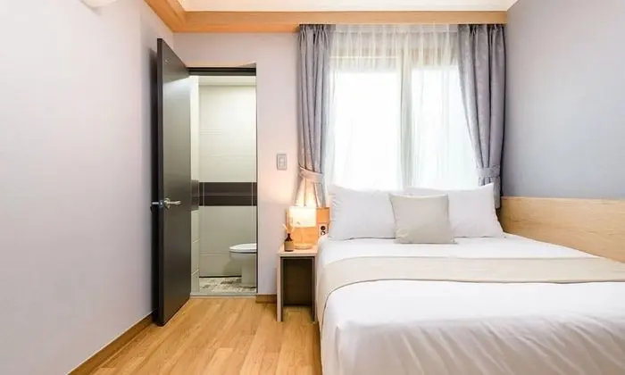 27PY Deluxe Room (Accessibility Features)