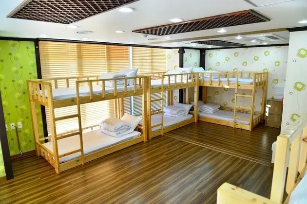 Ortak Ranzalı Oda, Sadece erkekler için (8 persons)