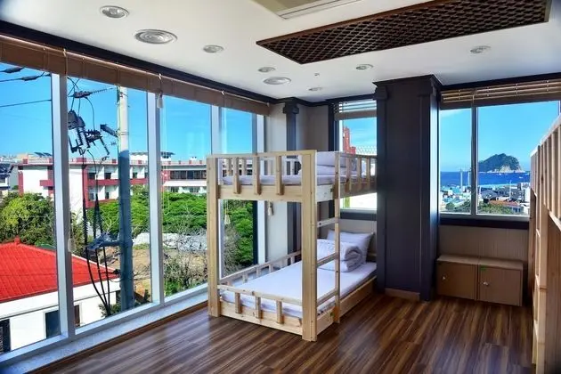 Ortak Ranzalı Oda, Sadece kadınlar için (6 persons)