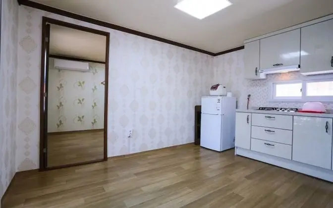 Oda (Baiyun Pension 101 (Ondol Room))
