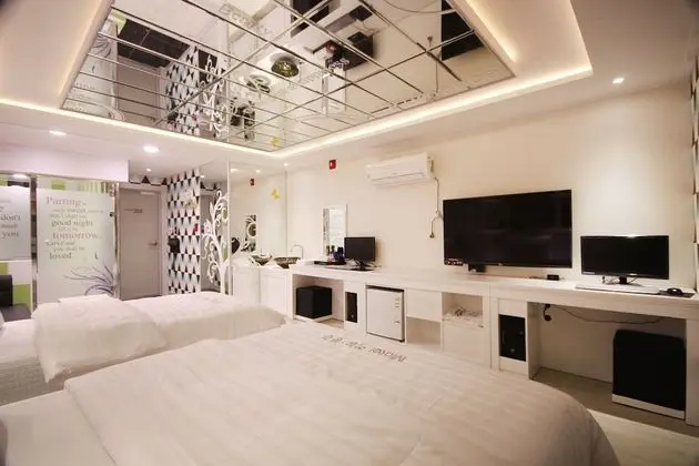 Oda (Special Room)