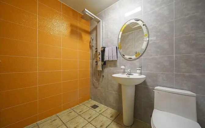 Oda (VIP room - 1st room parking / Netflix)