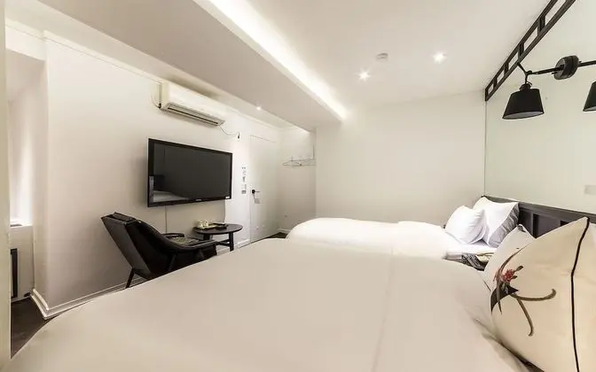 Oda (Business Room (2 beds Netflix availab)