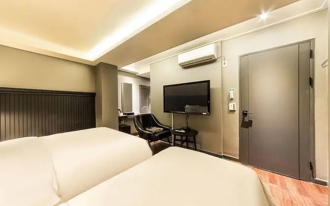 Oda (Business Room (2 beds Netflix availab)