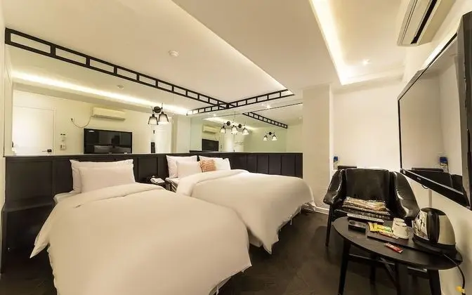 Oda (Business Room (2 beds Netflix availab)