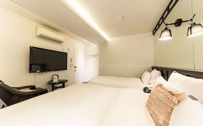 Oda (Business Room (2 beds Netflix availab)